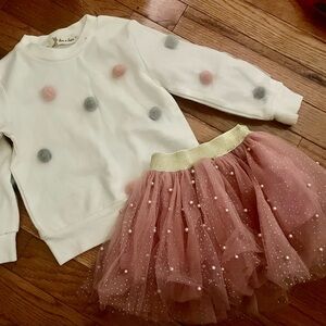 Boutique two piece outfit. Adorable Doe a Deer brand.